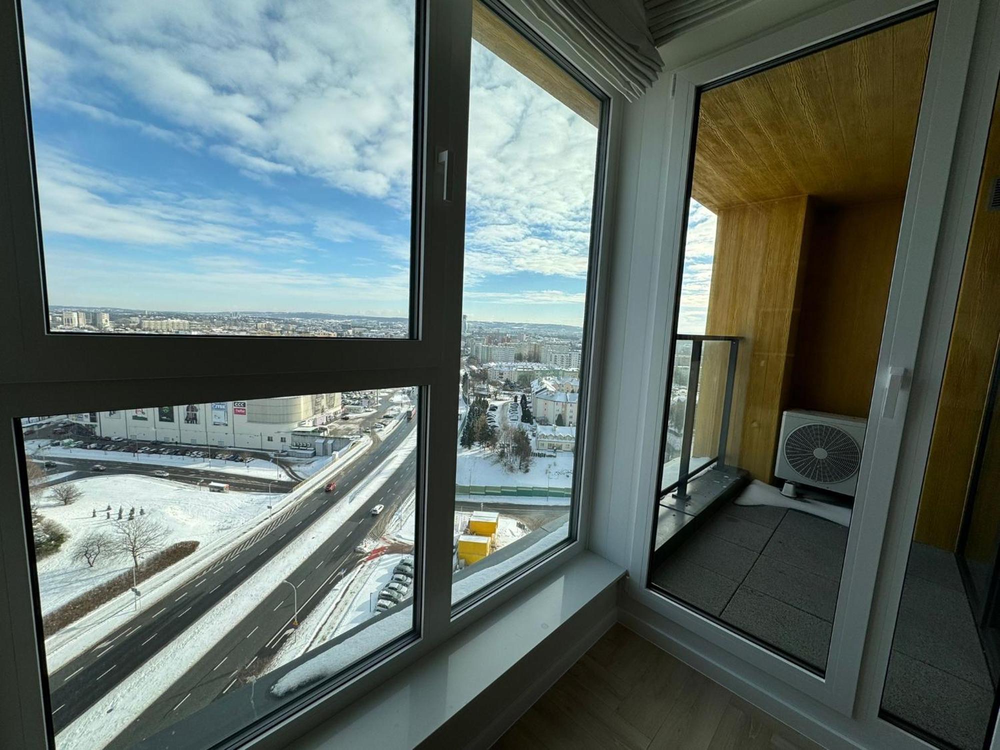 Emihouse Krakovska Apartments เชชูฟ ภายนอก รูปภาพ