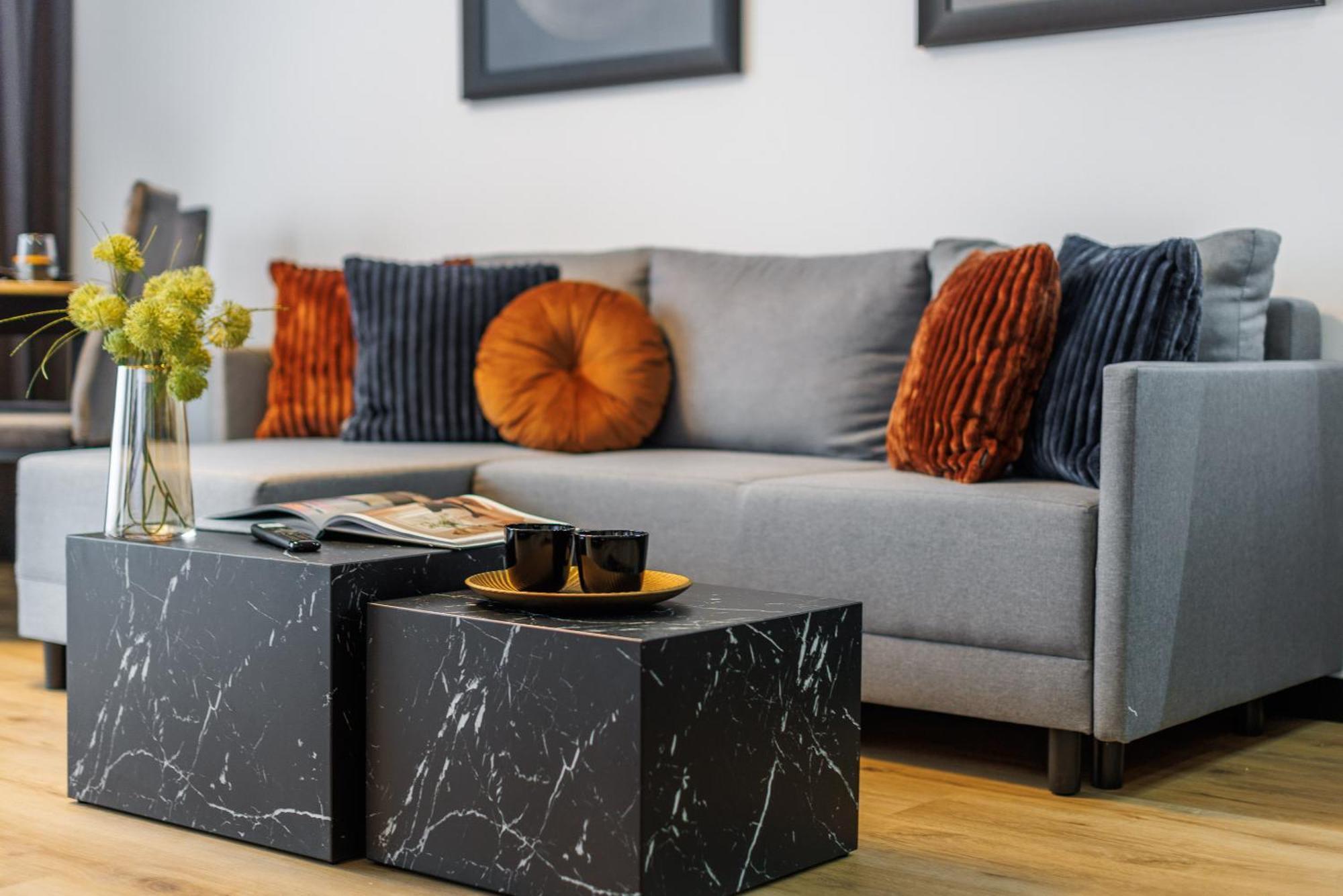 Emihouse Krakovska Apartments เชชูฟ ภายนอก รูปภาพ